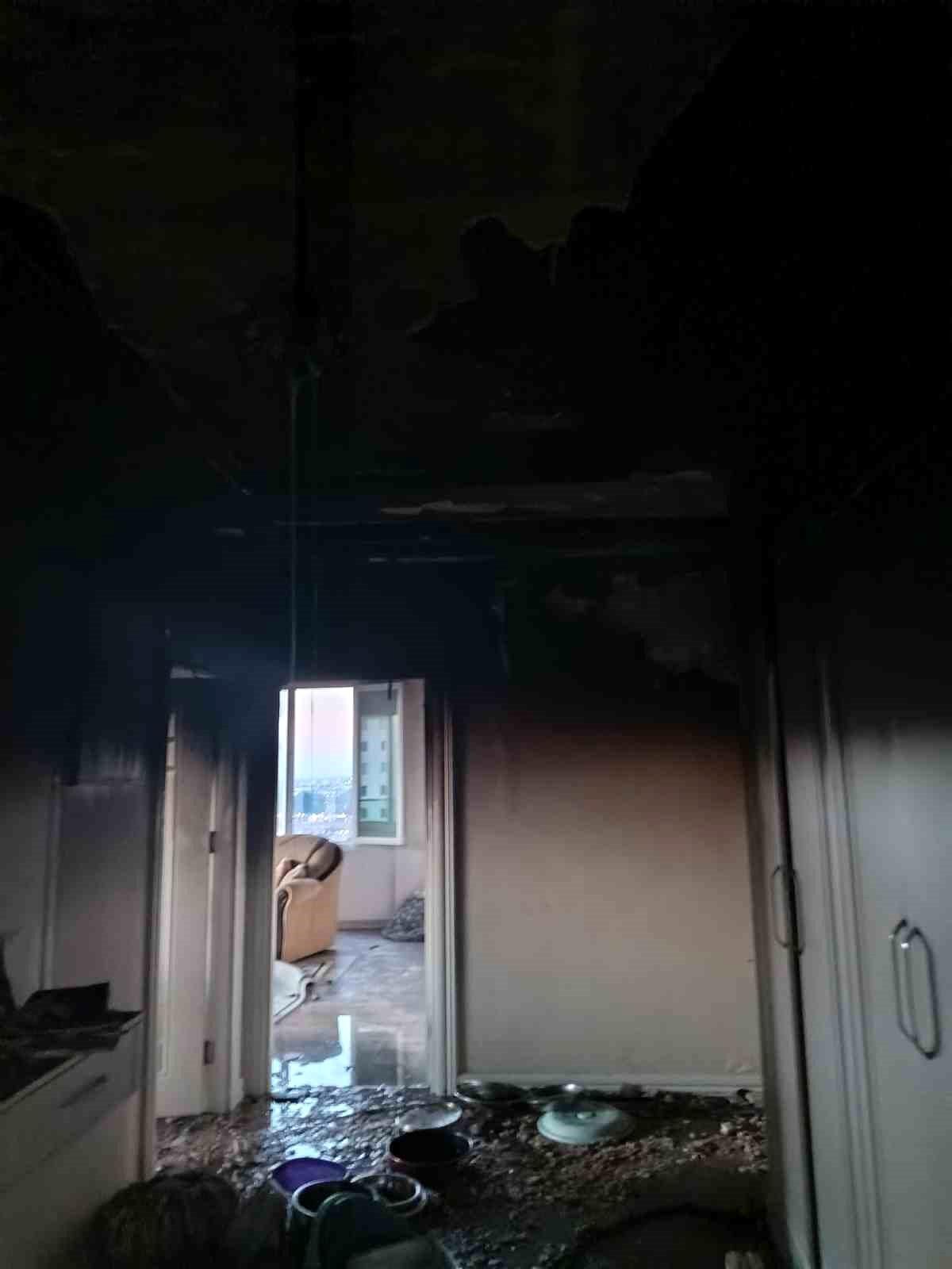 Diyarbakır'da evi ateşe verilen şahsın kurtarılması
