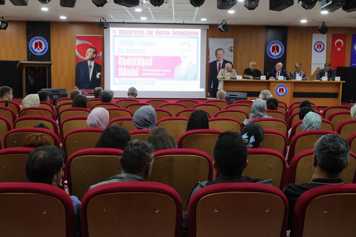 Hakkari'de 'İttihad-ı İslamcı Bir Mühtedi: Abdülahad Davud' sempozyumu düzenlendi