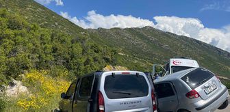 Isparta'da iki otomobilin çarpıştığı kazada 1 kişi öldü, 5 kişi yaralandı