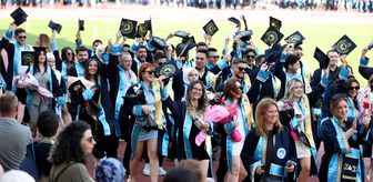 Kırklareli Üniversitesi'nde mezuniyet töreni düzenlendi