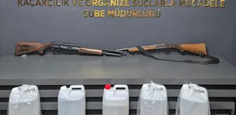 Kırşehir'de 2 ruhsatsız av tüfeği, etil alkol ve sahte içki ele geçirildi