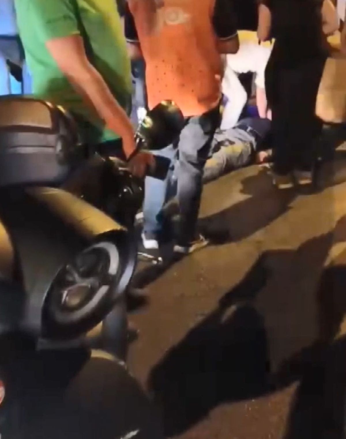 Şişli'de yolcusunun saldırısına uğrayan taksi şoförü ağır yaralandı