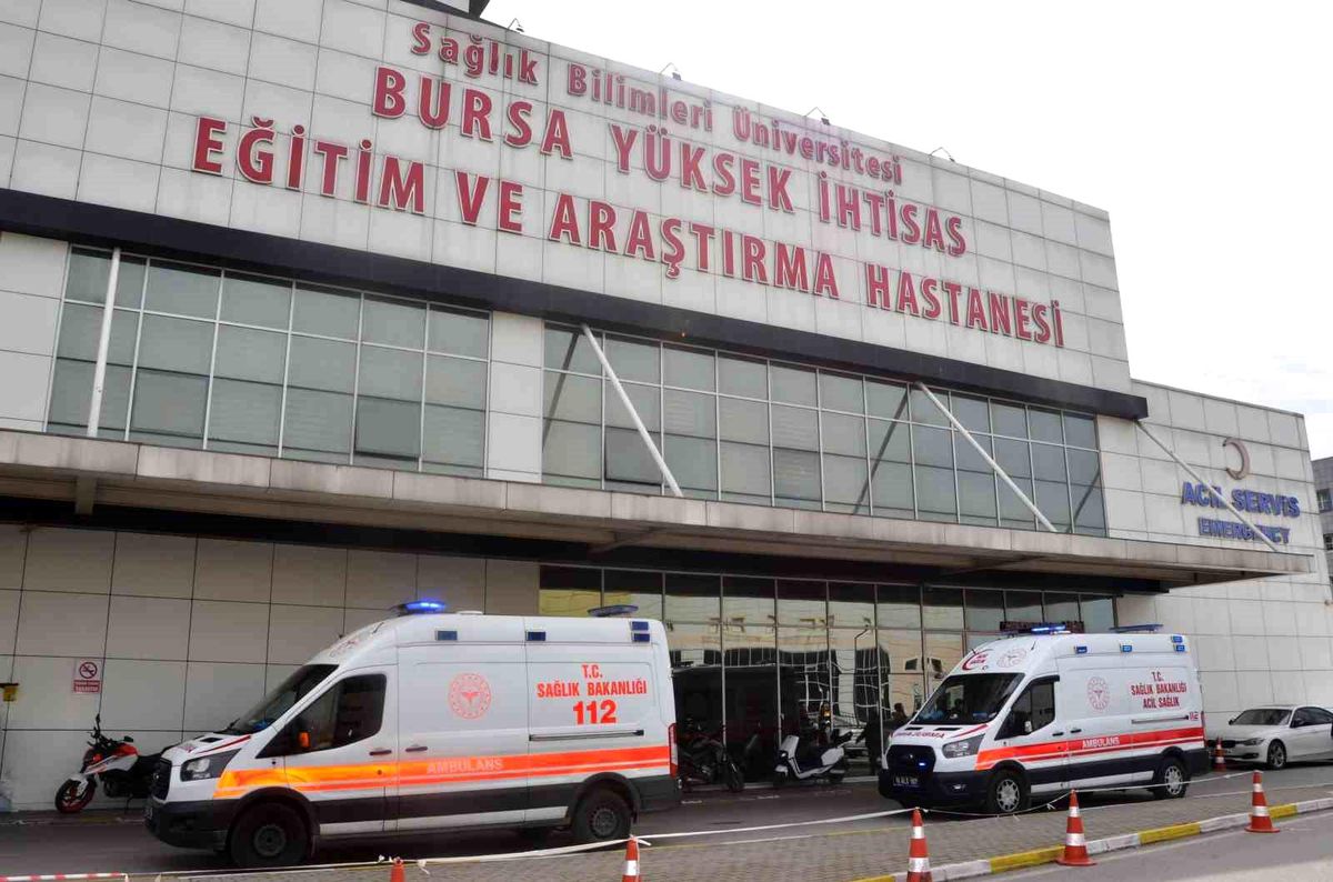 Uzm. Dr. Gül, 'Cildinizdeki değişimleri hafife almayın'