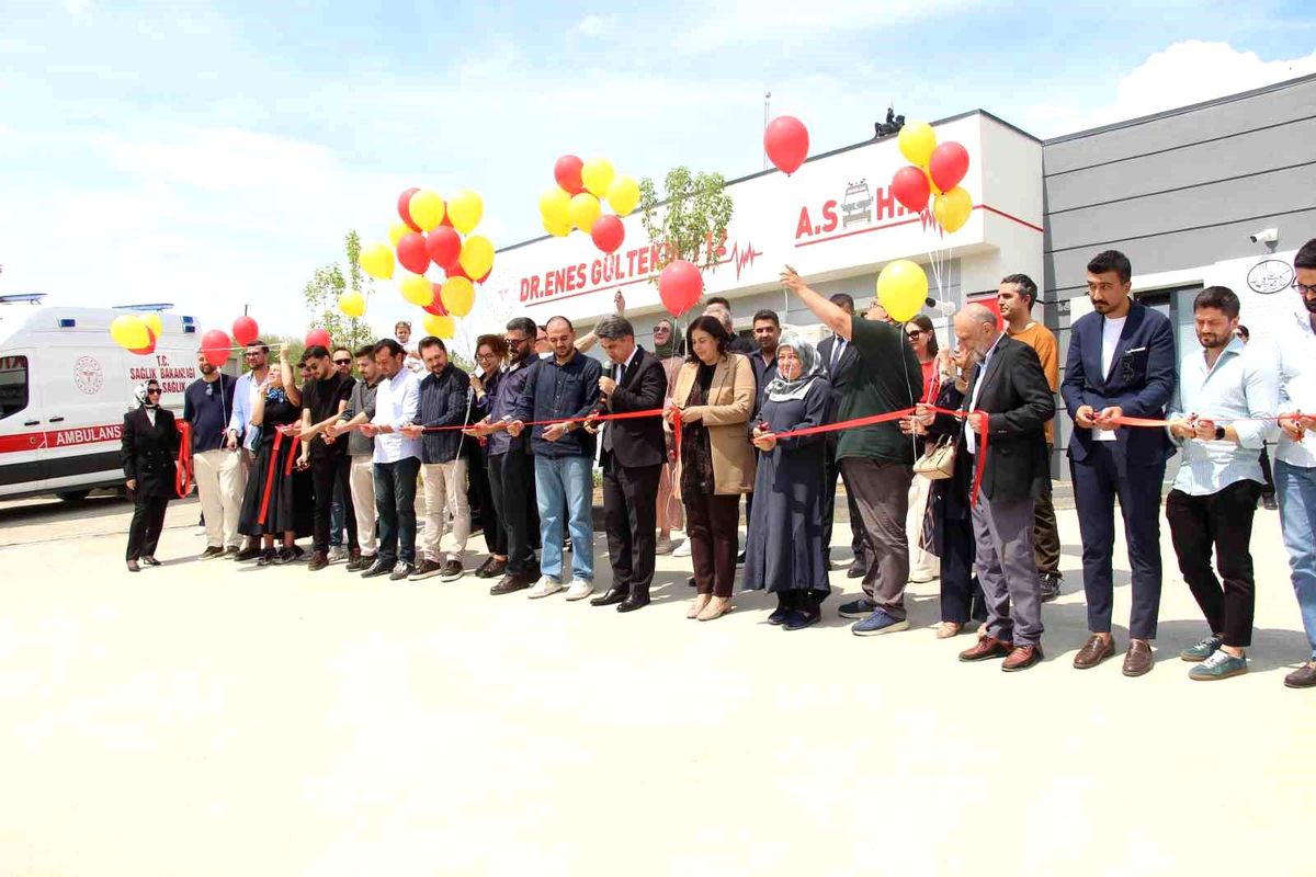 Bolu'da yaptırılan 112 Acil Sağlık Hizmetleri İstasyonu açılışından bir görünüm