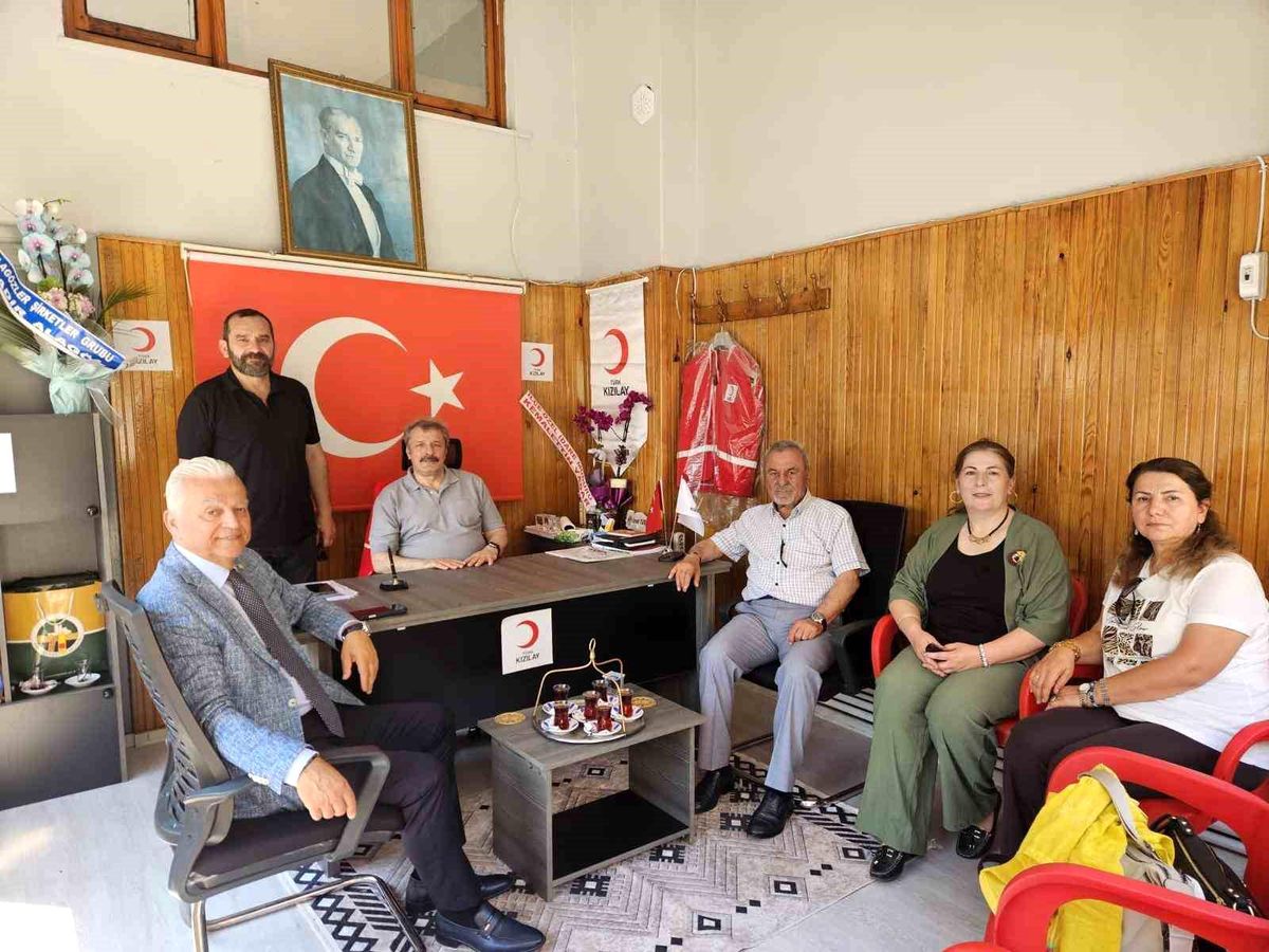 Çaycuma Kent Konseyi'nden Kızılay Şubesine Ziyaret