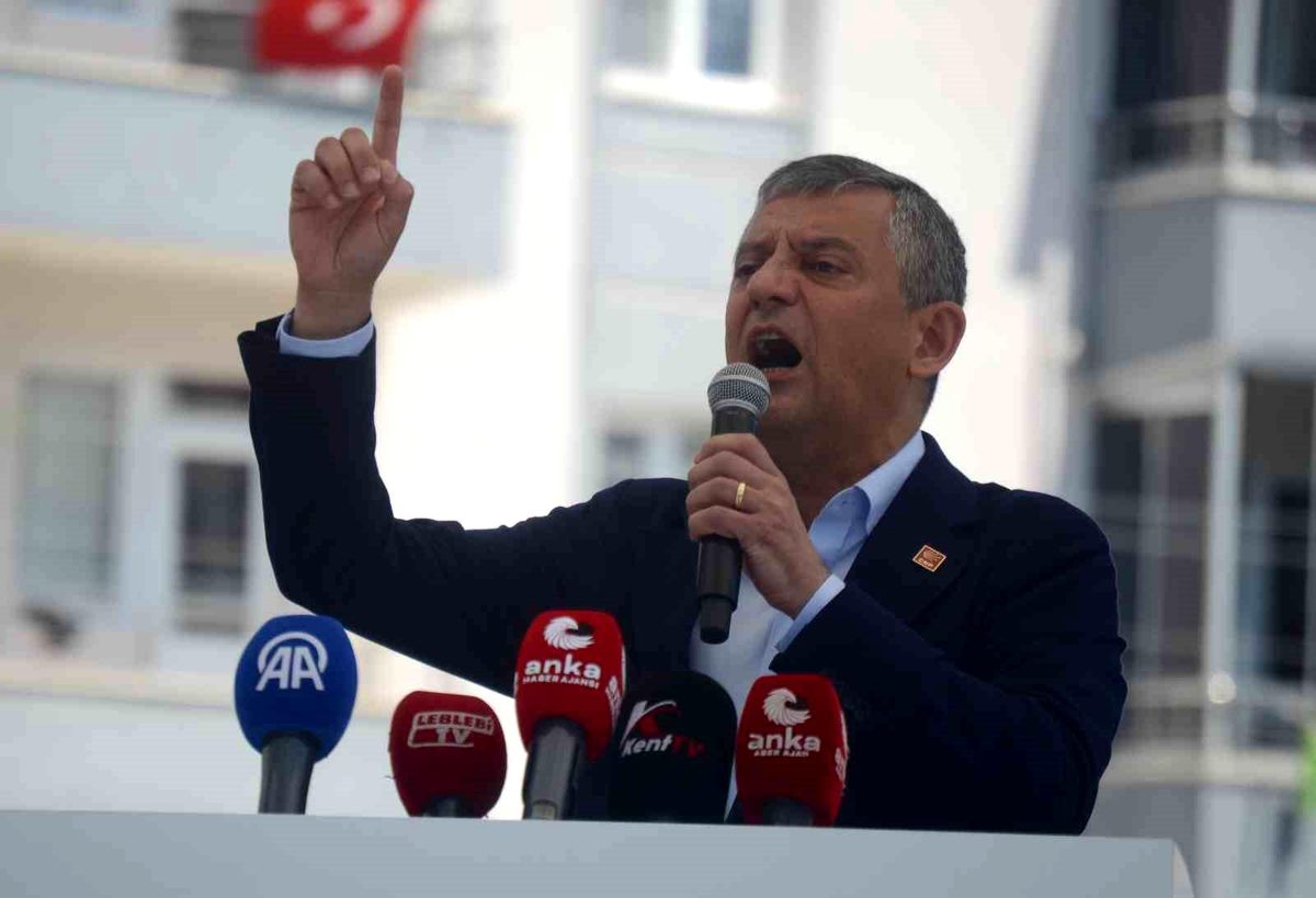 CHP Grup Başkanı Özgür Özel: 'Gerekirse bu başı vereceğim ama onlara baş eğmeyeceğim'