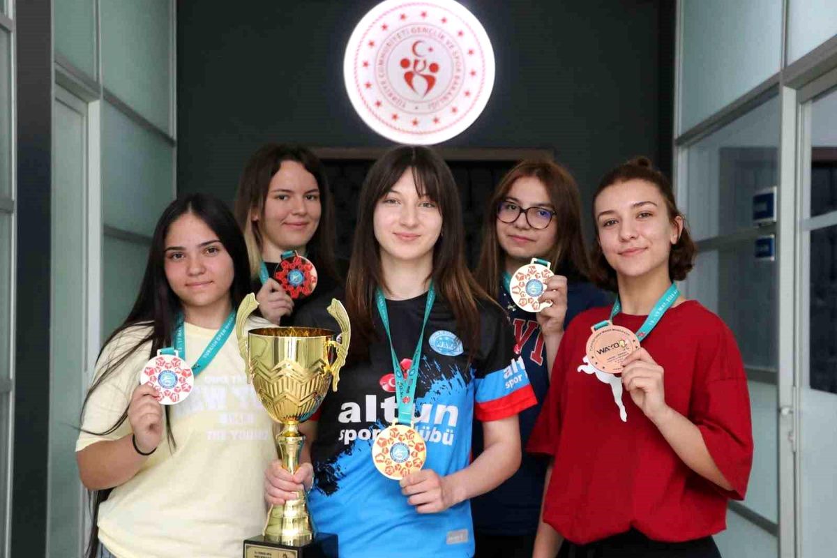 Dünya Kupası'ndan Kayseri'ye 9 madalya