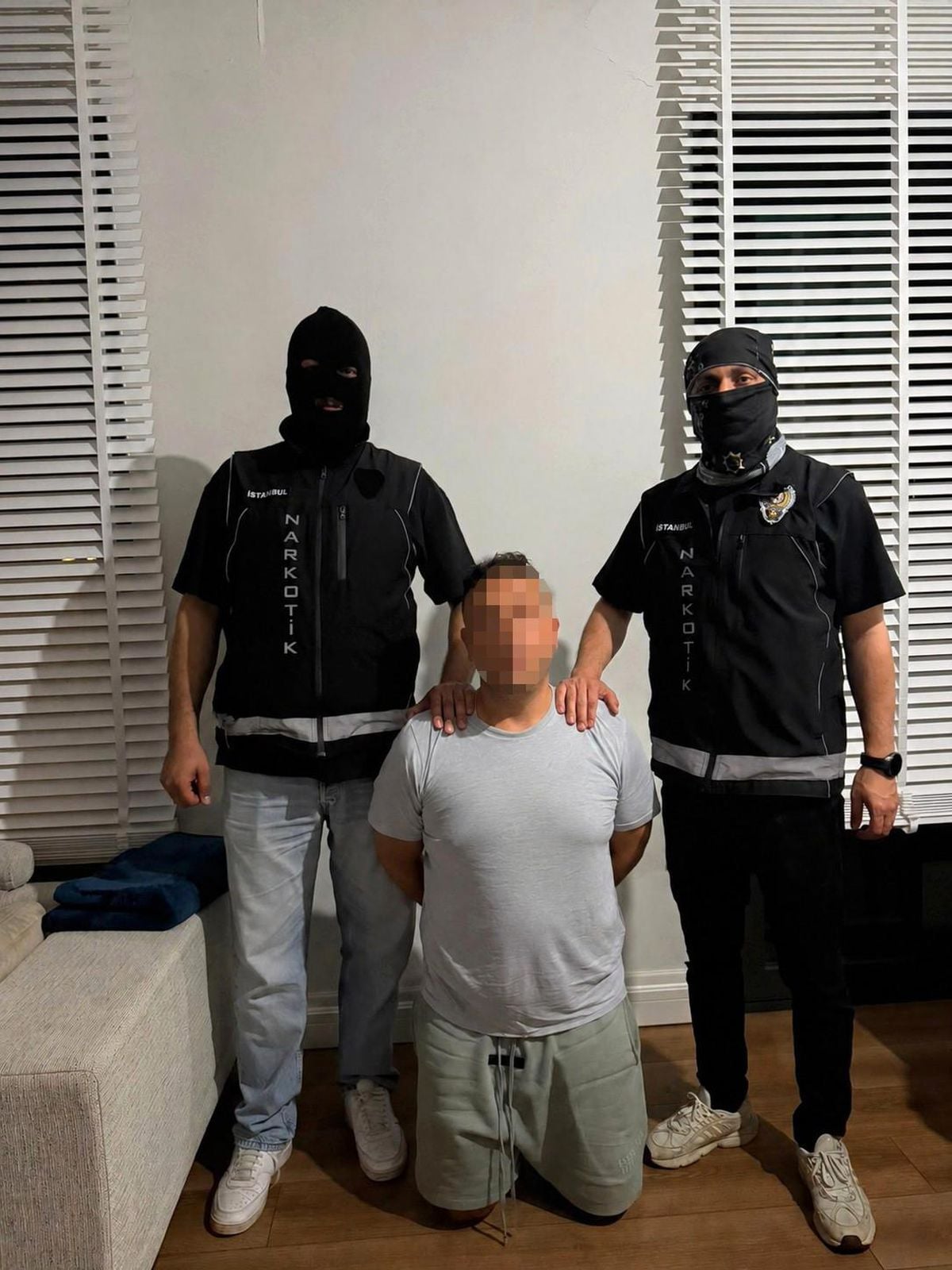 Fransa tarafından 'difüzyon mesajı' ile aranan şüpheli İstanbul'da yakalandı