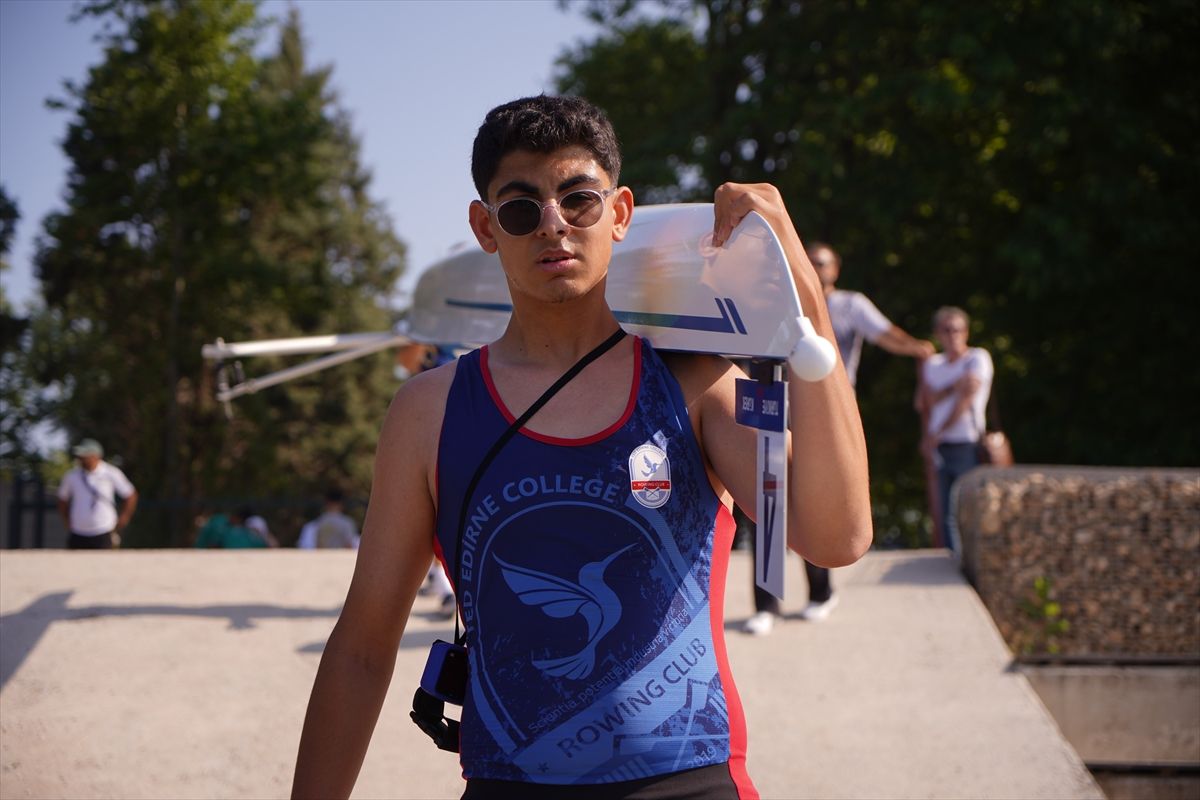 Genç kürekçilerin 'Meriç'te final' heyecanı