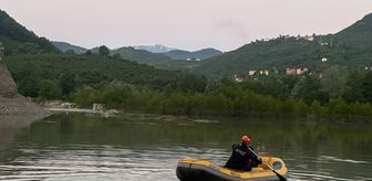 Giresun'da çayda mahsur kalan 2 kişi kurtarıldı