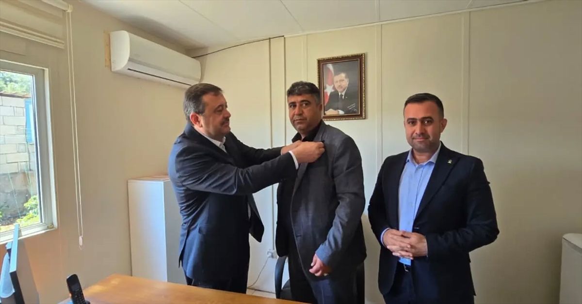 İslahiye'de CHP'li belediye meclis üyesi AK Parti'ye katıldı