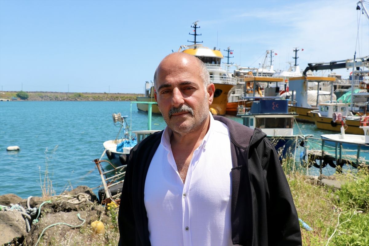 Karadeniz'de balıkçı teknesine saldırıda ölen kişinin cenazesi yarın Trabzon'da defnedilecek