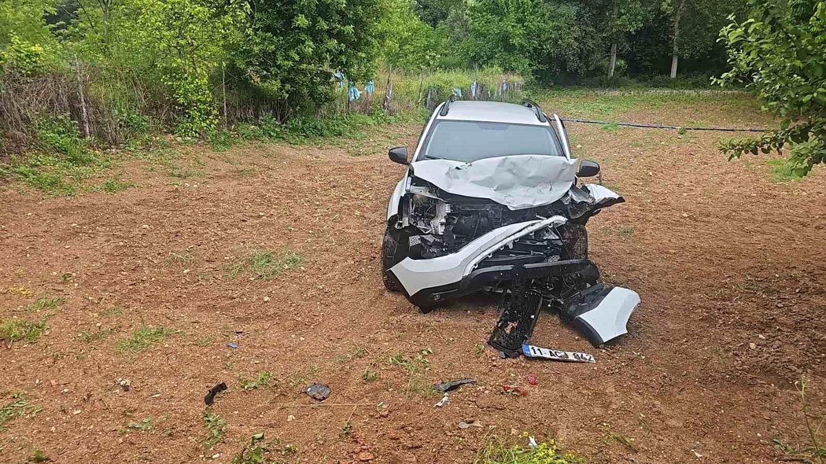 Karşı şeride geçen otomobille tır çarpıştı: 1 yaralı
