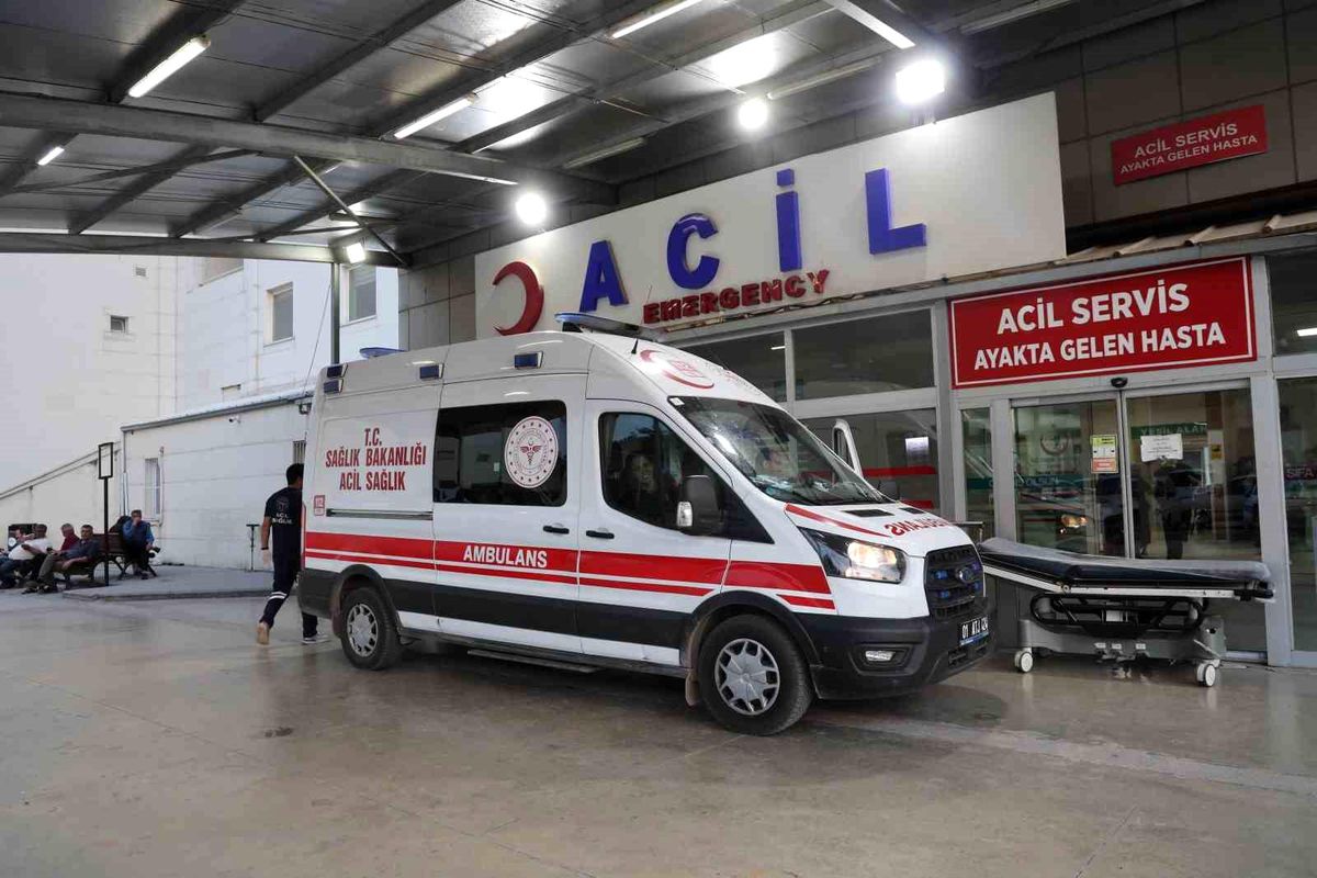 Adana Kozan'da baba ve oğlunun öldürüldüğü olay yerinden görüntü.