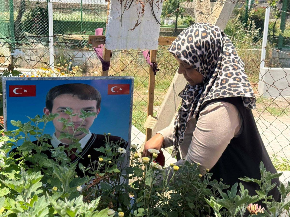 Reyhanlı'da bombalı saldırıda ailelerin gözyaşları