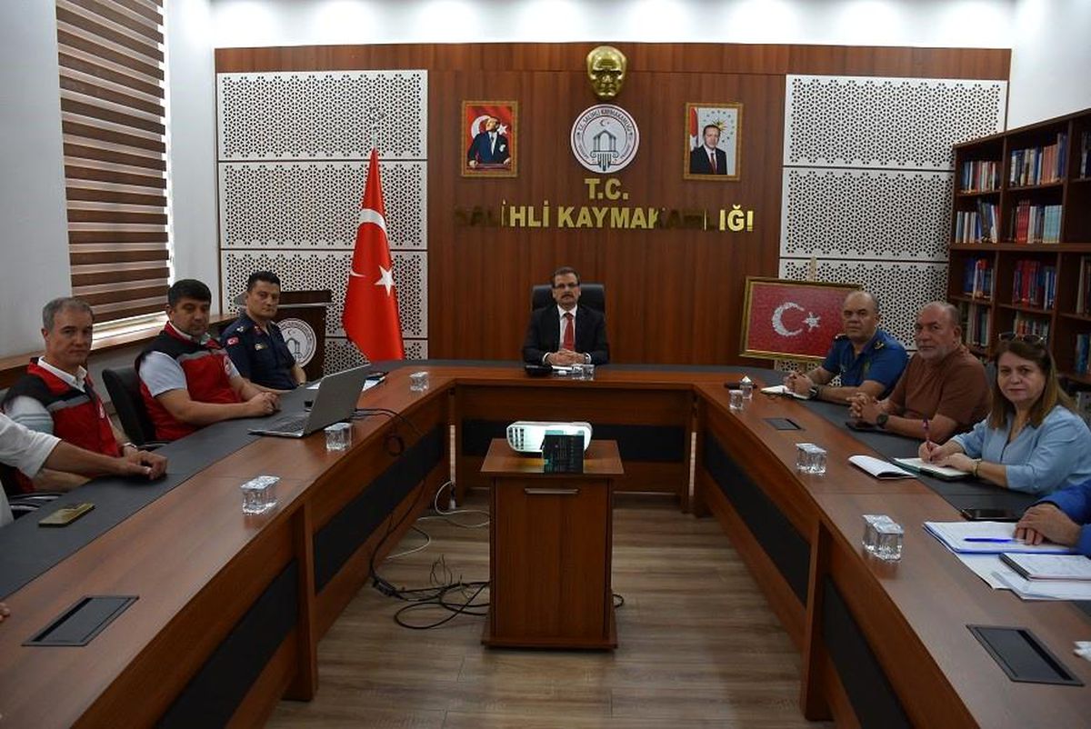 Salihli'de mevsimlik tarım işçilerinin yaşam koşullarının iyileştirilmesine yönelik toplantıdan genel görünüm.