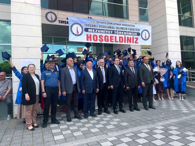 Tavşanlı TUBİF'te görkemli mezuniyet