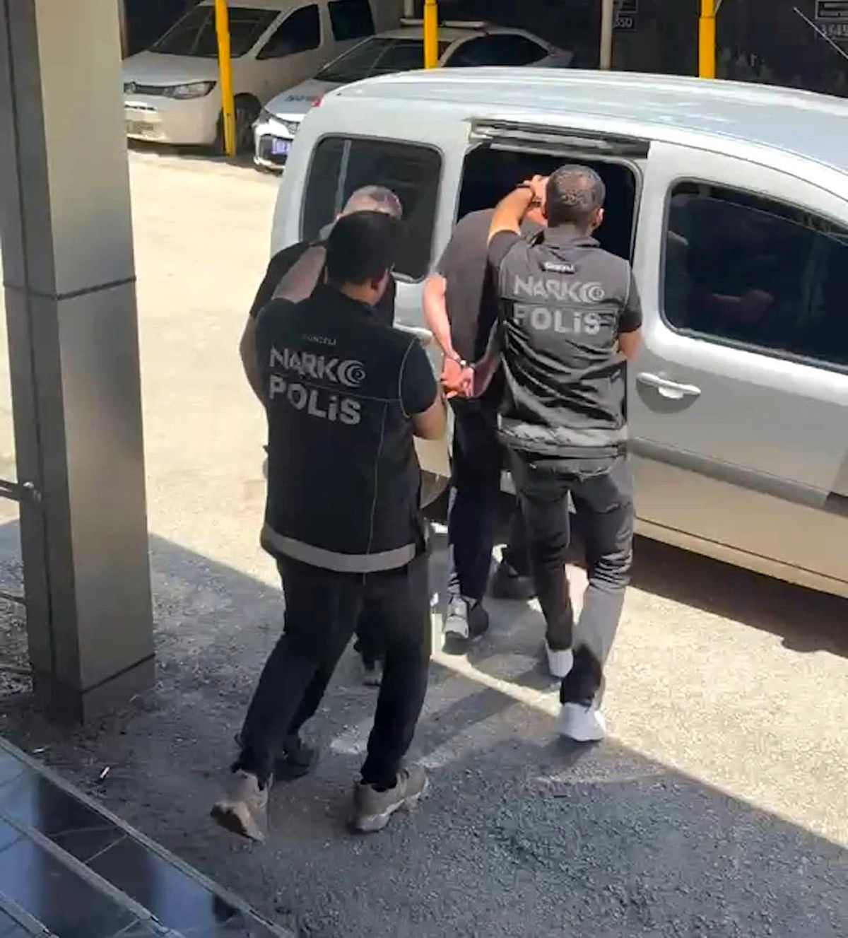 Tunceli'de uyuşturucu tacirlerine geçit yok: 2 şüpheli tutuklandı
