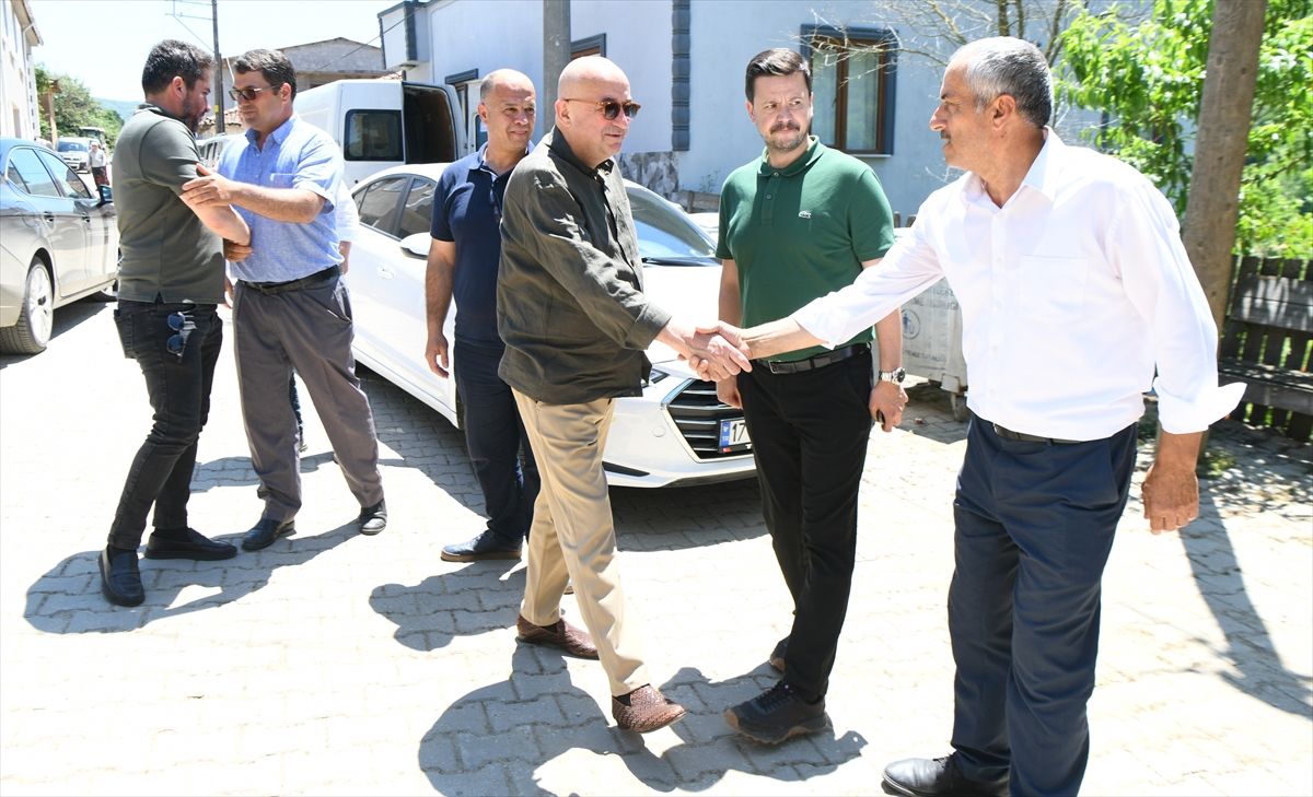 AK Parti Çanakkale Milletvekili Gider, Lapseki'de hayır yeme
