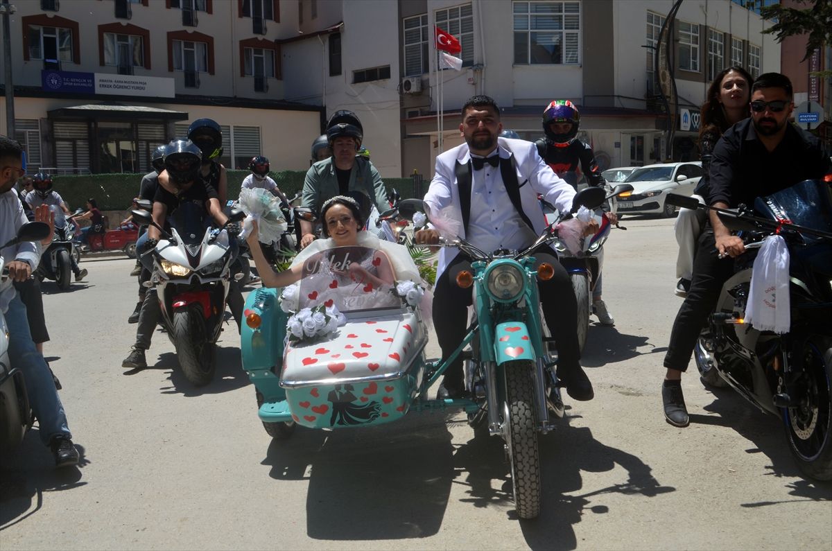 Amasya'da gelin arabasının yerini motosiklet aldı
