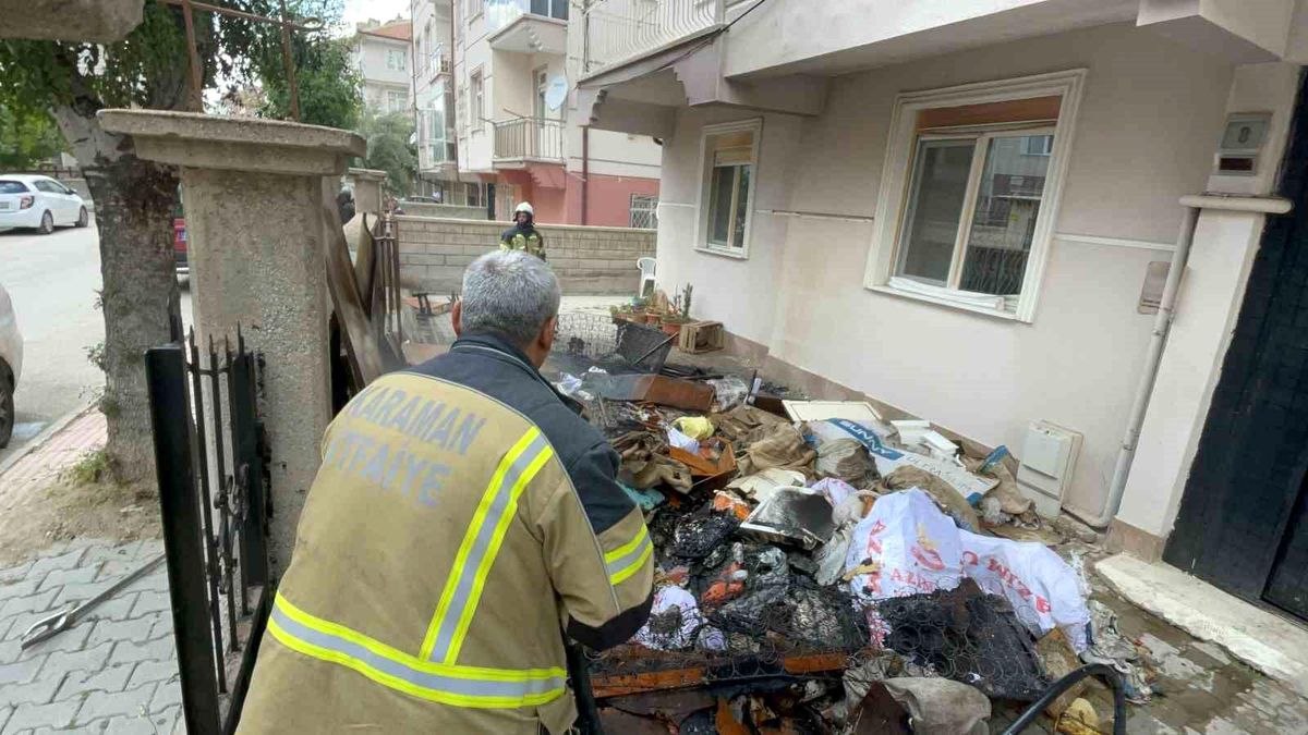 Bahçedeki atık eşyaların yanması paniğe yol açtı