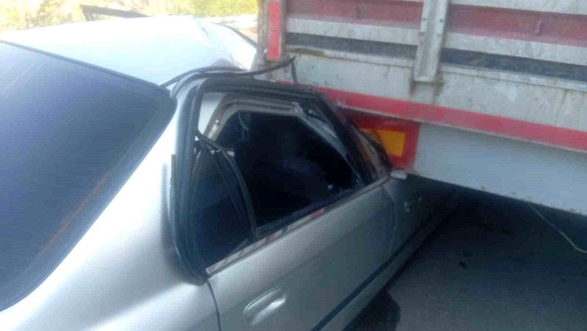 Ankara Beypazarı'nda Trafik Kazası: 4 Kişi Yaralandı