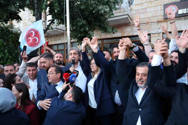 Erdoğan: Büyük zaferi hep birlikte kucakladık