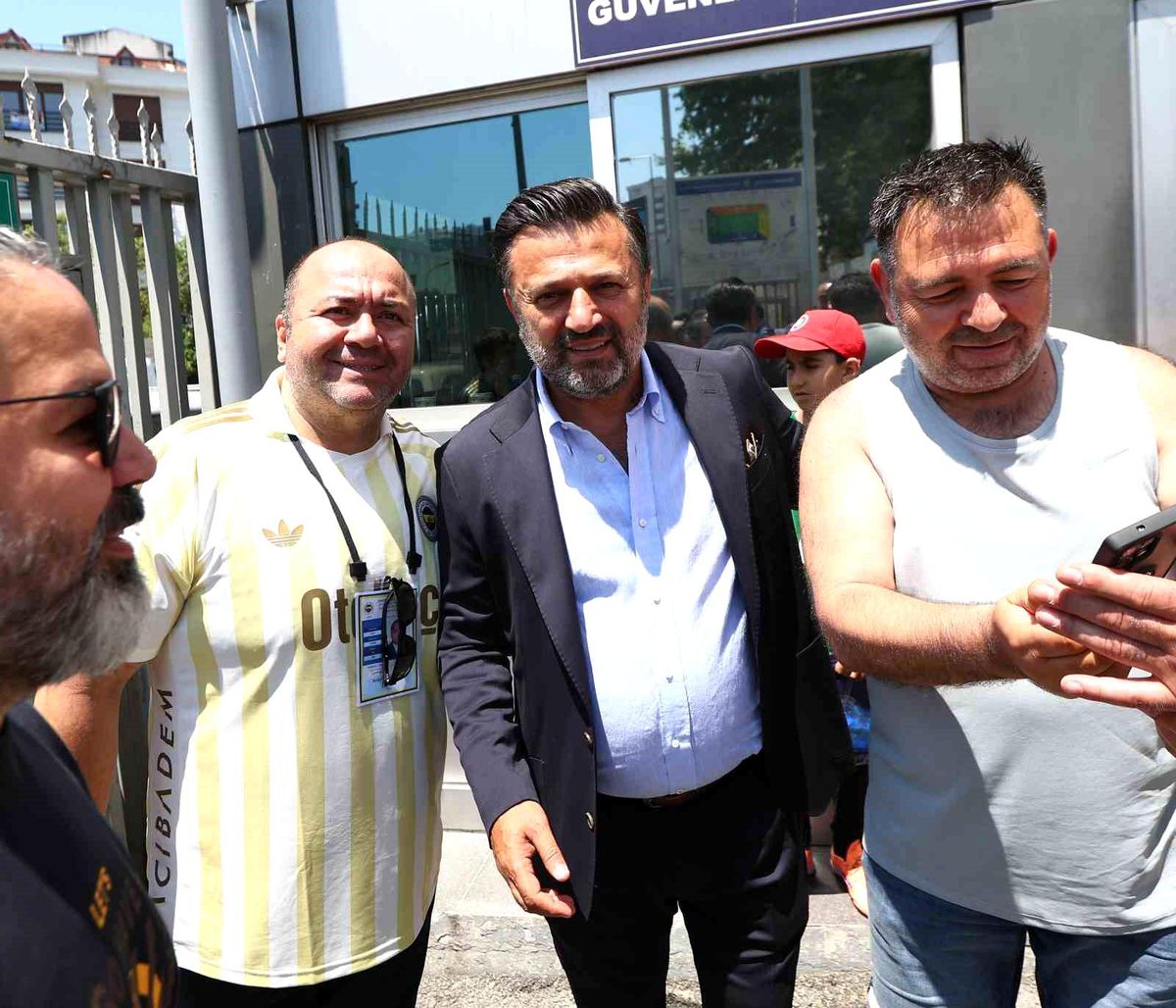 Fenerbahçe seçiminde eski sporcular da oy kullandı