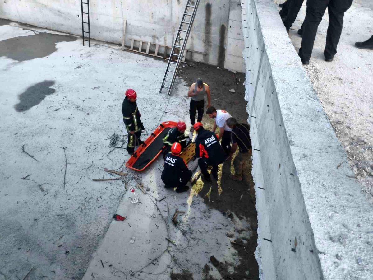 Kayseri'de bisiklet sürerken su kanalına düşen çocuk kurtarı