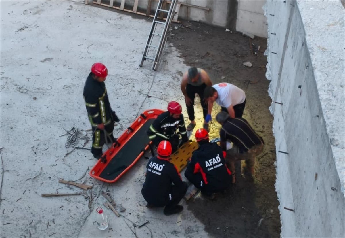 Kayseri'de su kanalına düşen çocuk kurtarıldı