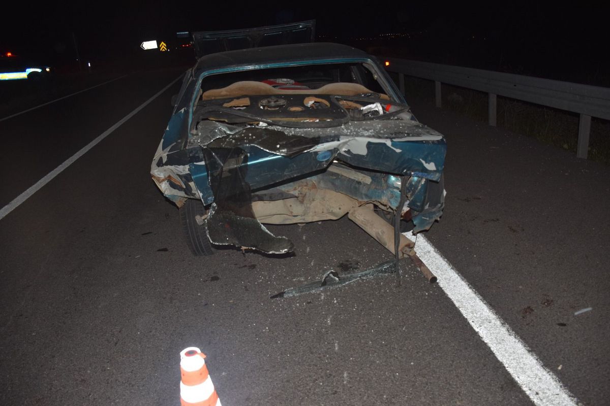 Kırıkkale'de meydana gelen trafik kazasında araçlar hasar gördü, yaralılar hastaneye kaldırıldı.