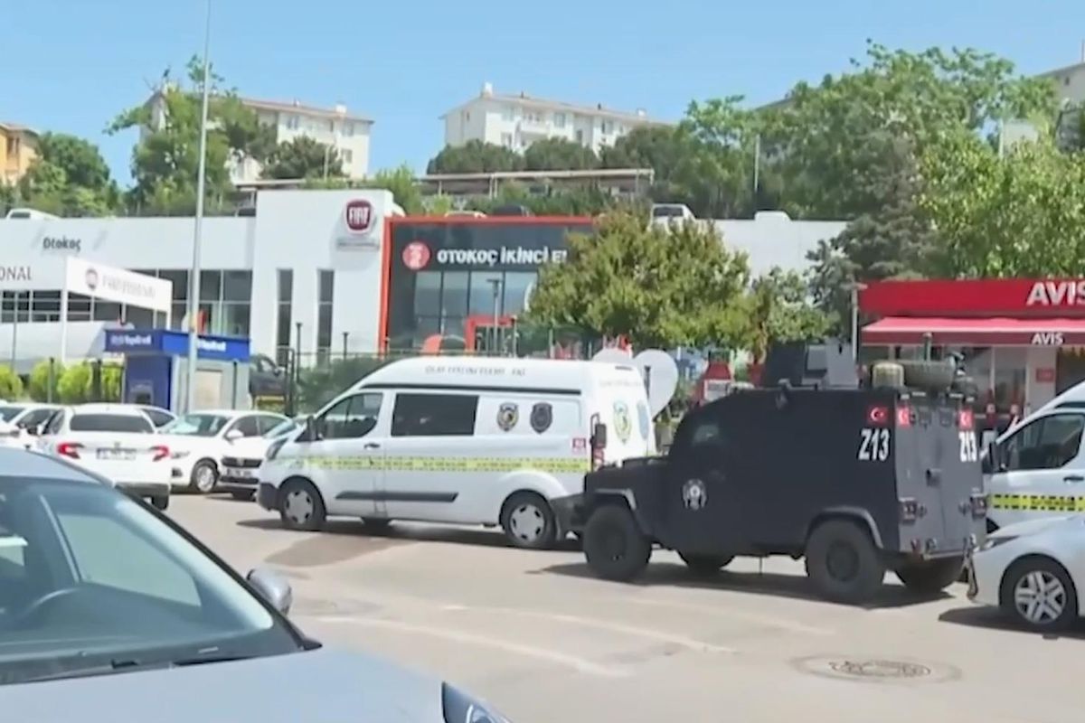 Koç Holding bünyesindeki Otokoç Genel Müdürlüğü'ne silahlı s
