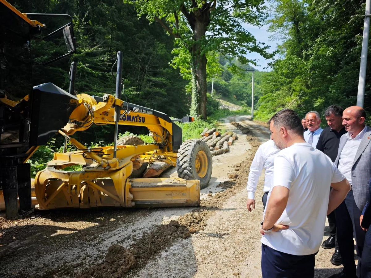 Kurukavak köyü yolu asfalta kavuşuyor