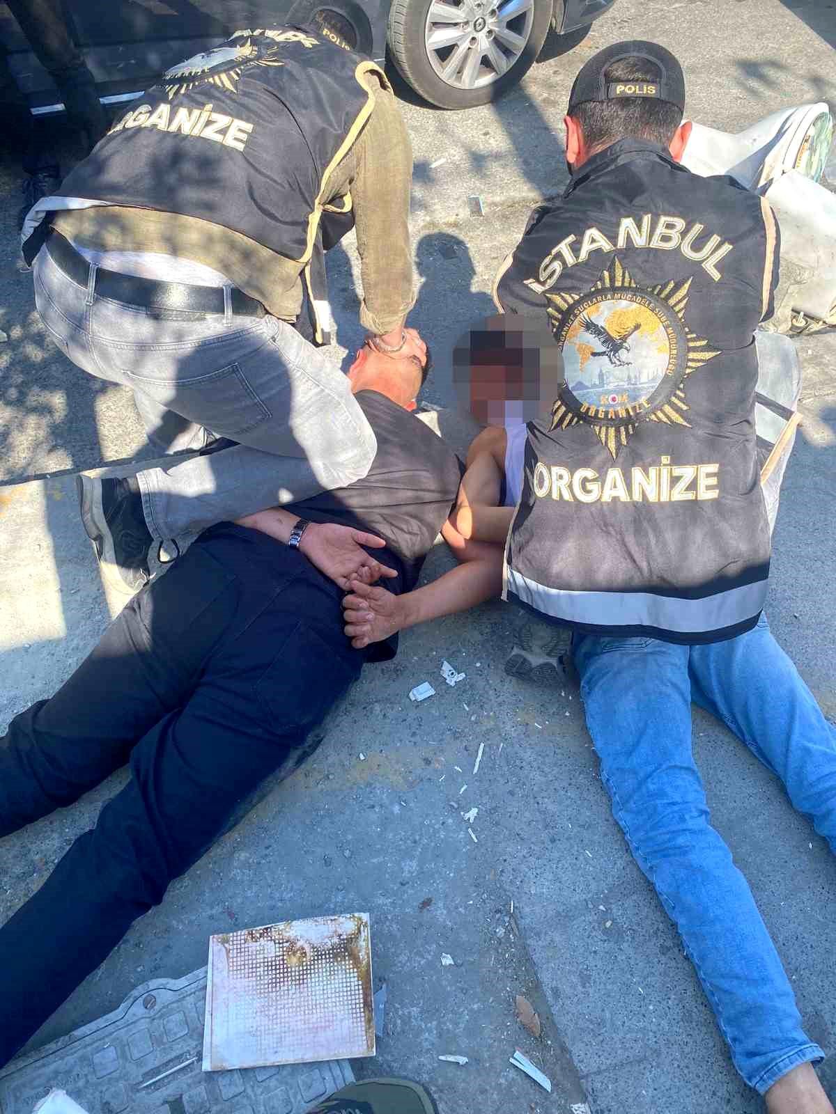 Maltepe'de Otokoç Genel Müdürlüğü'ne saldıran 2 şüpheli yaka