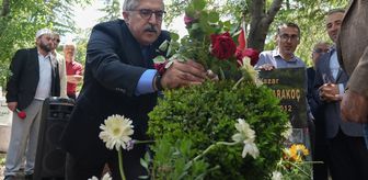 Şair Abdurrahim Karakoç vefatının 14. yılında kabri başında anıldı