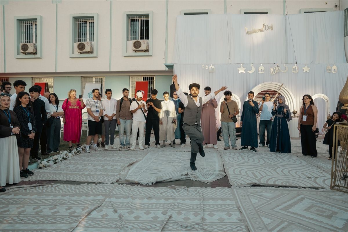 Tunus'taki Maarif Okullarında 'Uluslararası Kültür Günü' düzenlendi