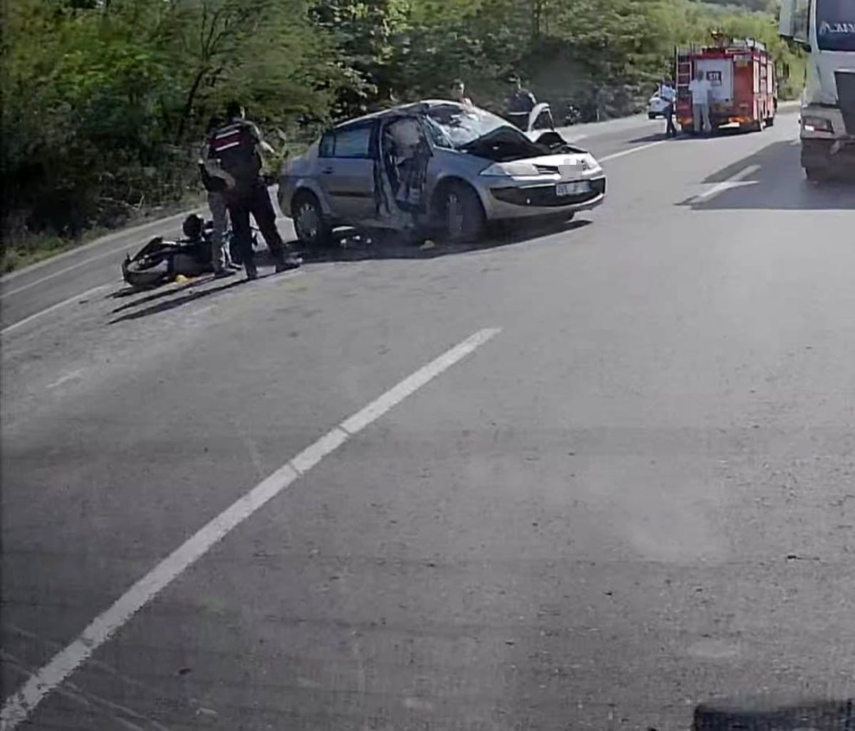 Zonguldak'ta otomobille çarpışan motosikletin sürücüsü hayatını kaybetti