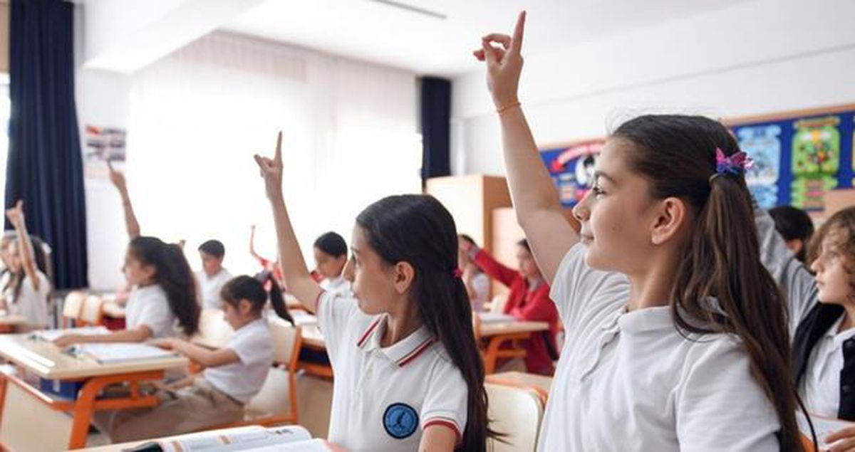 2026 OKULLARIN KAPANIŞ TARİHİ: Okullar ne zaman kapanıyor, yaz tatili ne zaman başlıyor? Tatil kaç gün sürecek, okullar ne zaman açılacak?