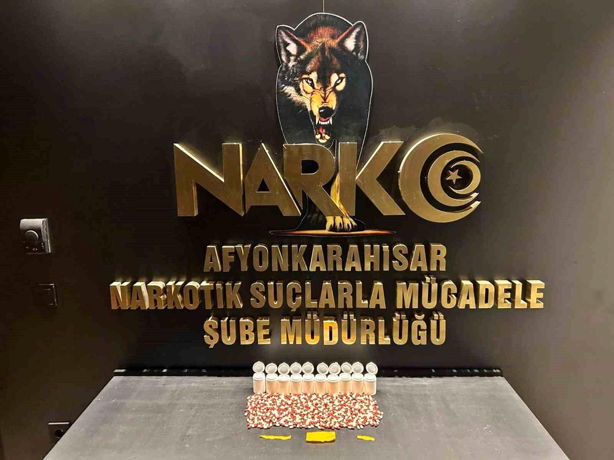 Afyonkarahisar'da uyuşturucu emdirilmiş peçete ve 508 adet s