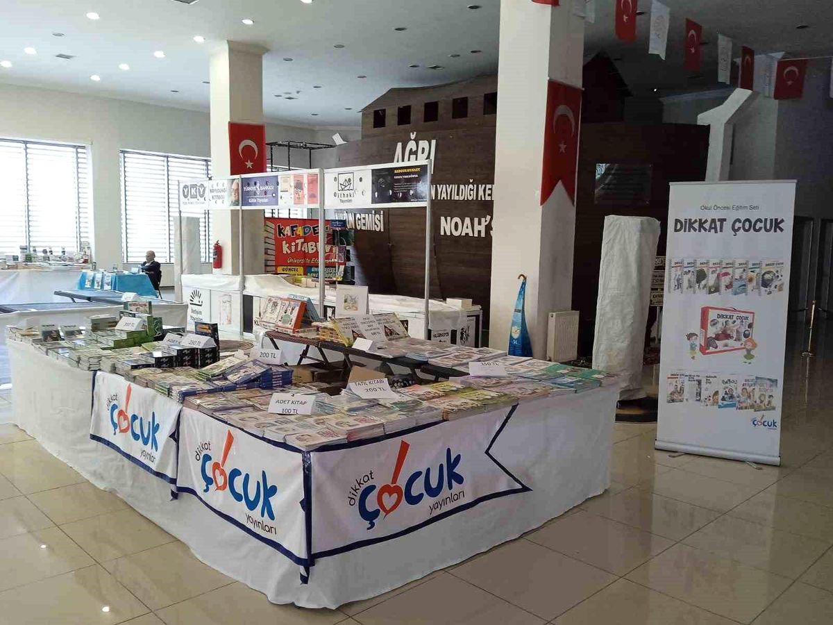 Ağrı Kitap Günleri kapılarını açtı