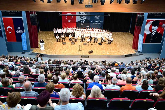 Aydın Büyükşehir'den Didim'de Yaza Merhaba Konseri
