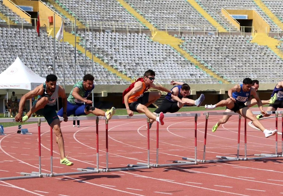 Aydınlı sporcu 110 metre engellide Türkiye rekoru kırdı