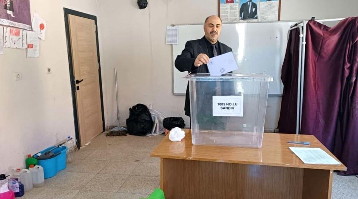 Van'ın Başkale ilçesinde muhtarlık seçimlerinin yapıldığı bir mahalle
