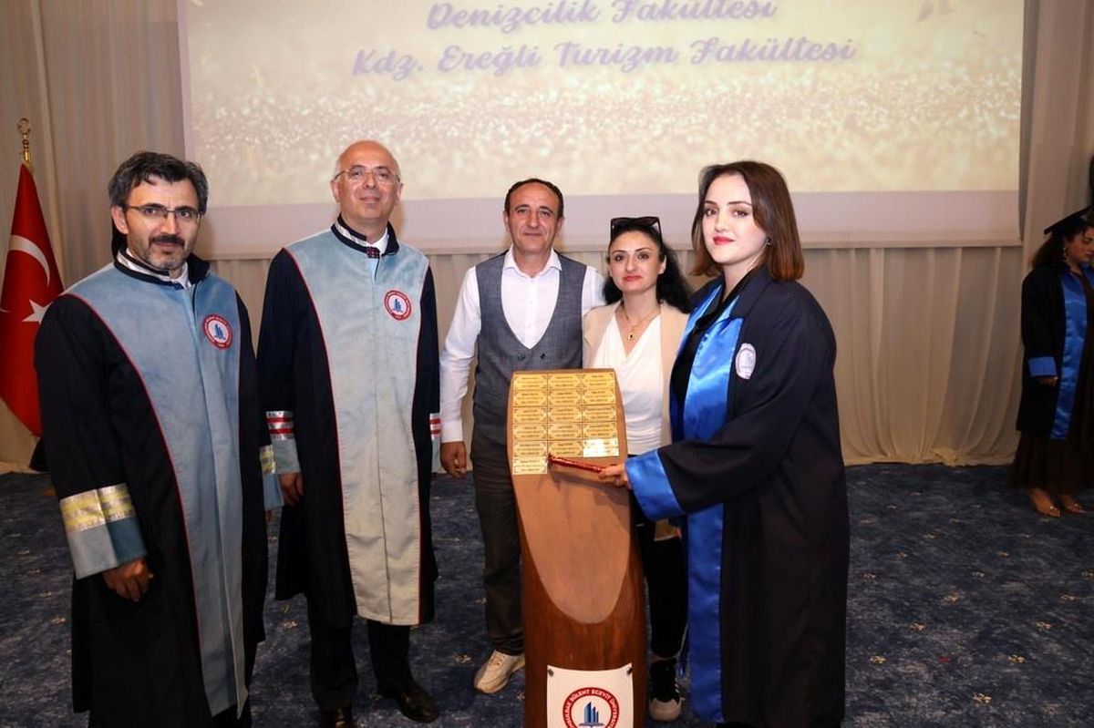 BEUN'da denizcilik ve turizm fakülteleri coşkulu mezuniyet t