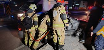 Bursa'da kaldırıma çarpan otomobildeki 1 kişi öldü, 1 kişi yaralandı