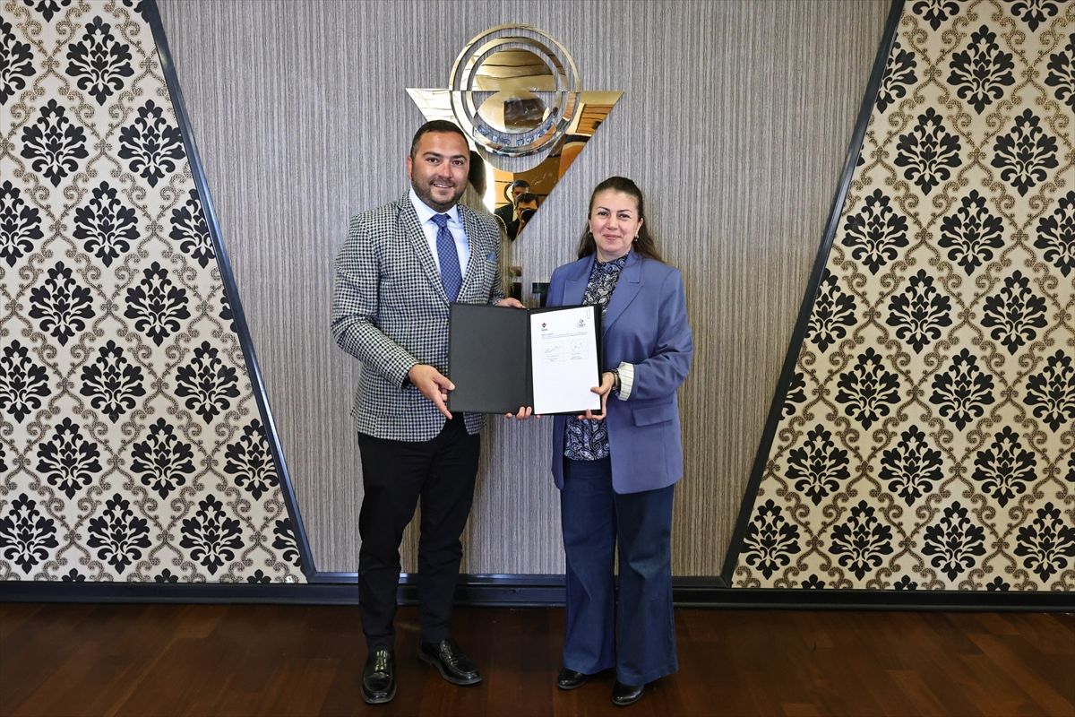 Cemre Vakfı ile TÜBİTAK Kutup Araştırmaları Enstitüsü arasında işbirliği protokolü imzalandı