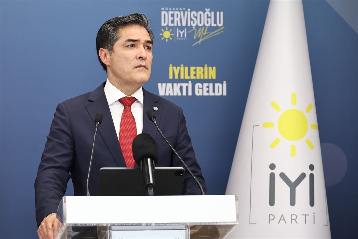 İYİ Parti Sözcüsü Kavuncu, basın toplantısı düzenledi Açıklaması