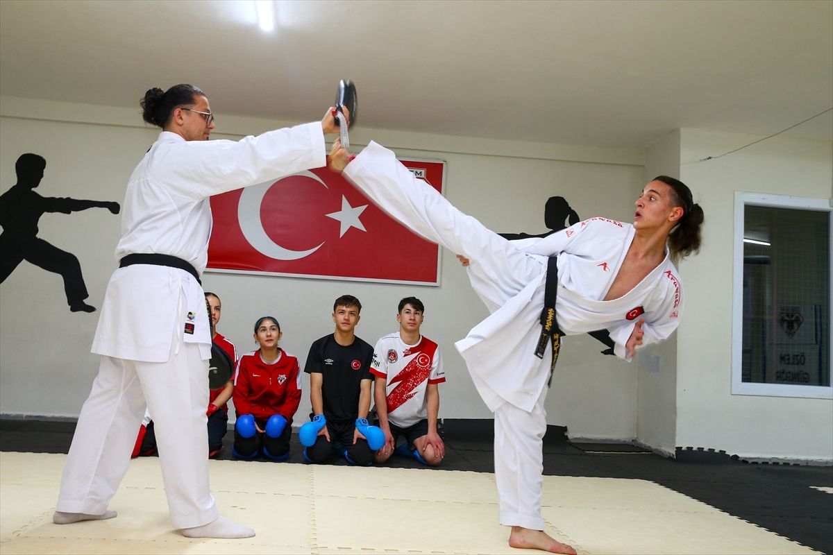 Karate için 5 yıldır babası ve kardeşlerinden uzakta yaşıyor