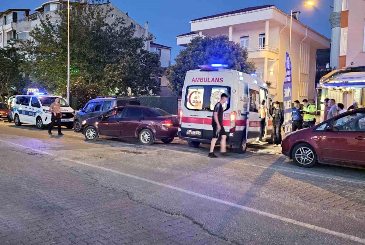 Kastamonu'da motosiklet ile otomobil çarpıştı: 1 yaralı