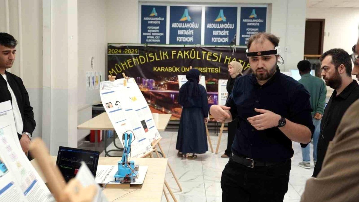KBÜ'de biyomedikal teknolojilere yönelik projeler tanıtıldı